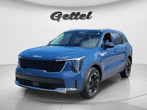 Used 2024 Kia Sorento S w/ Panoramic Sunroof Package FWD image 1