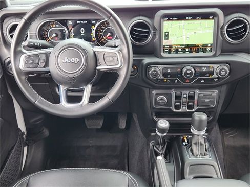 Used 2022 Jeep Gladiator Overland w/ Popular Equipment Package image 26