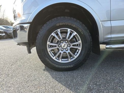 Used 2020 Ford F150 Lariat image 4