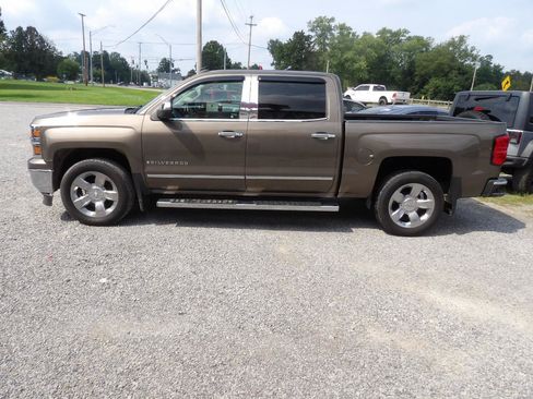 Used 2014 Chevrolet Silverado 1500 LTZ Z71 w/ LTZ Plus Package AWD/4WD image 3