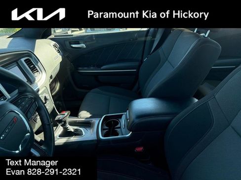 Used 2022 Dodge Charger SXT image 9