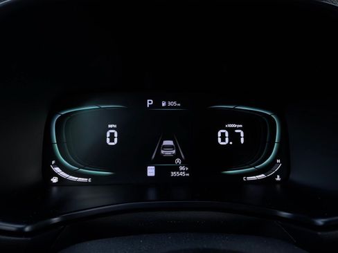 Used 2025 Kia Soul LX w/ LX Technology Package FWD image 35