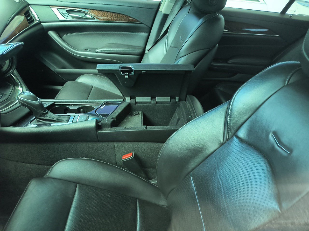 Used 2015 Cadillac CTS Luxury RWD image 3