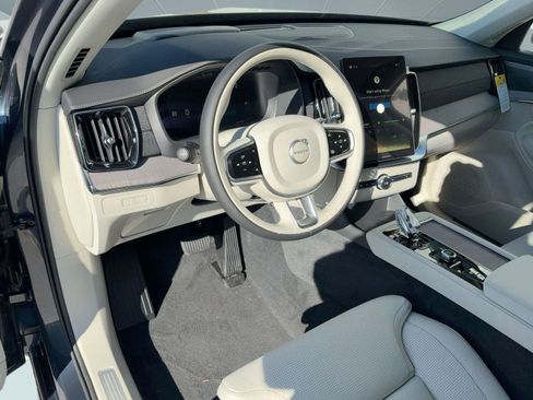 New 2026 Volvo XC90 T8 Ultra w/ Protection Package Premier AWD/4WD image 4