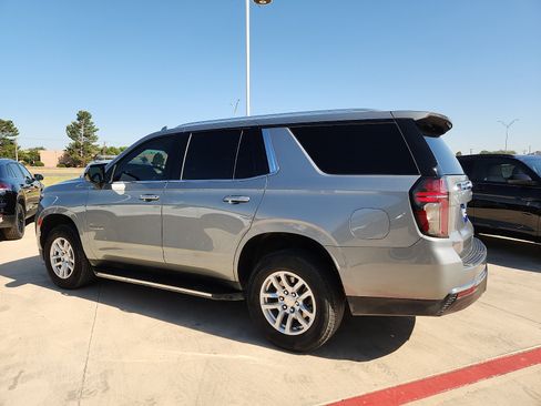Used 2024 Chevrolet Tahoe LS RWD image 4