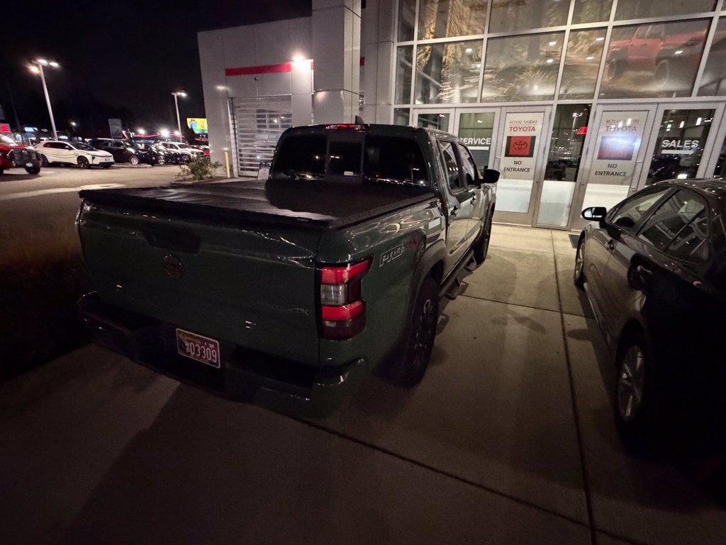 Used 2022 Nissan Frontier PRO-4X w/ Technology Package AWD/4WD image 6