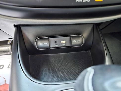 Used 2018 Kia Soul ! image 19