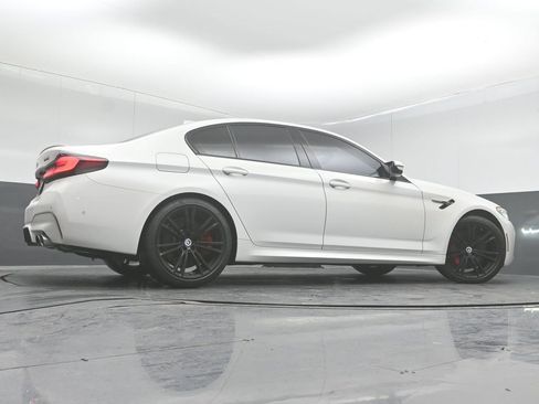 Used 2022 BMW M5 w/ Executive Package image 38