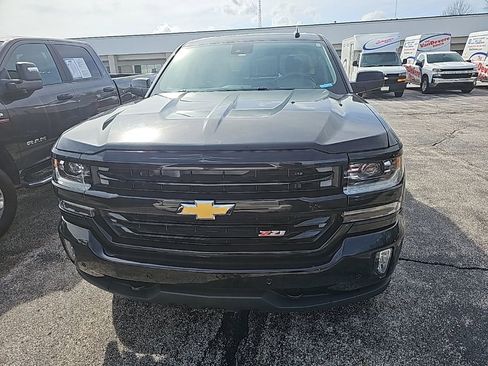 Used 2017 Chevrolet Silverado 1500 LTZ Z71 w/ LTZ Plus Package image 2
