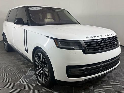 Used 2023 Land Rover Range Rover Long Wheelbase SE image 10