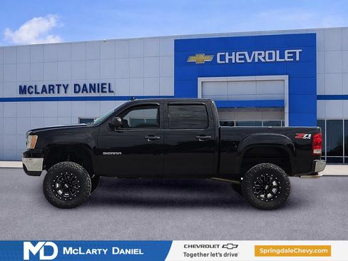 Used 2011 GMC Sierra 1500 SLE w/ Power Tech Package AWD/4WD image 3