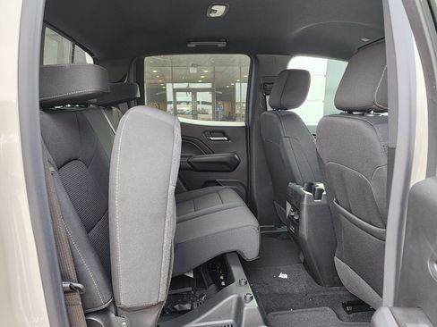 New 2026 GMC Canyon Elevation w/ Convenience Package image 44