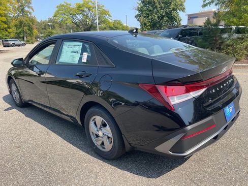 New 2026 Hyundai Elantra SE image 11