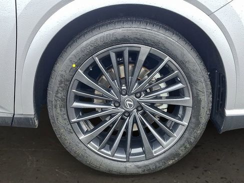 Used 2025 Lexus RX 350 Premium image 9