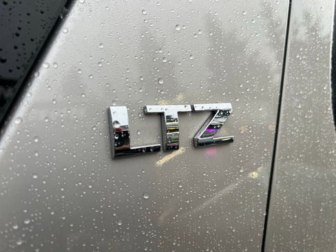 Used 2007 Chevrolet Tahoe LTZ w/ LTZ Preferred Equipment Group image 5