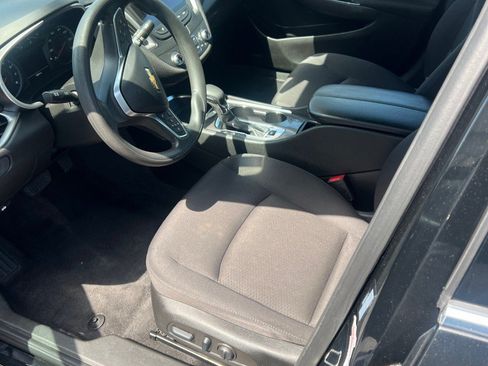 Used 2022 Chevrolet Malibu LT FWD image 24