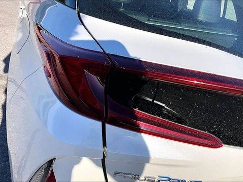 Used 2019 Toyota Prius Prime Advanced FWD image 23