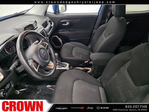 Used 2015 Jeep Renegade Latitude image 21