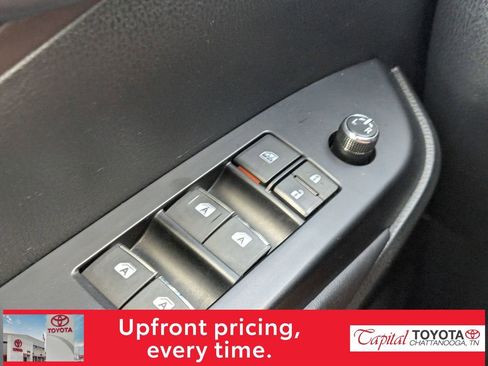 Used 2015 Toyota Highlander Limited image 15