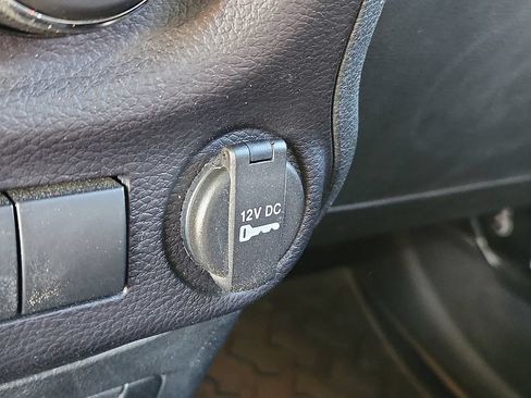 Used 2015 Jeep Wrangler Unlimited Sport w/ Quick Order Package 24S AWD/4WD image 23
