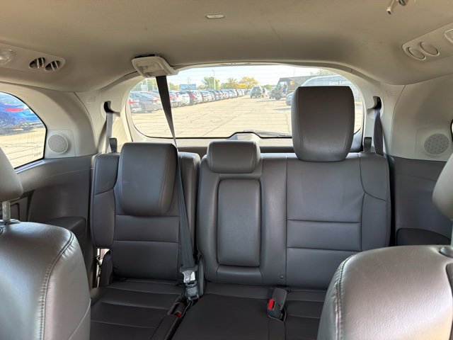 Used 2015 Honda Odyssey Touring Elite image 18