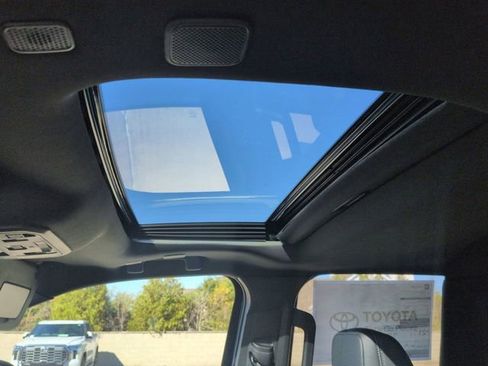 New 2025 Toyota Tacoma TRD Off-Road image 13