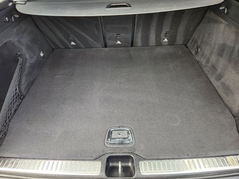 Used 2019 Mercedes-Benz GLC 300 4MATIC image 31