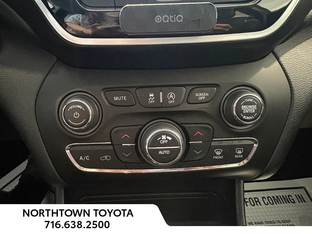 Used 2020 Jeep Cherokee Limited AWD/4WD image 30