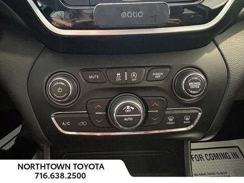 Used 2020 Jeep Cherokee Limited AWD/4WD image 30