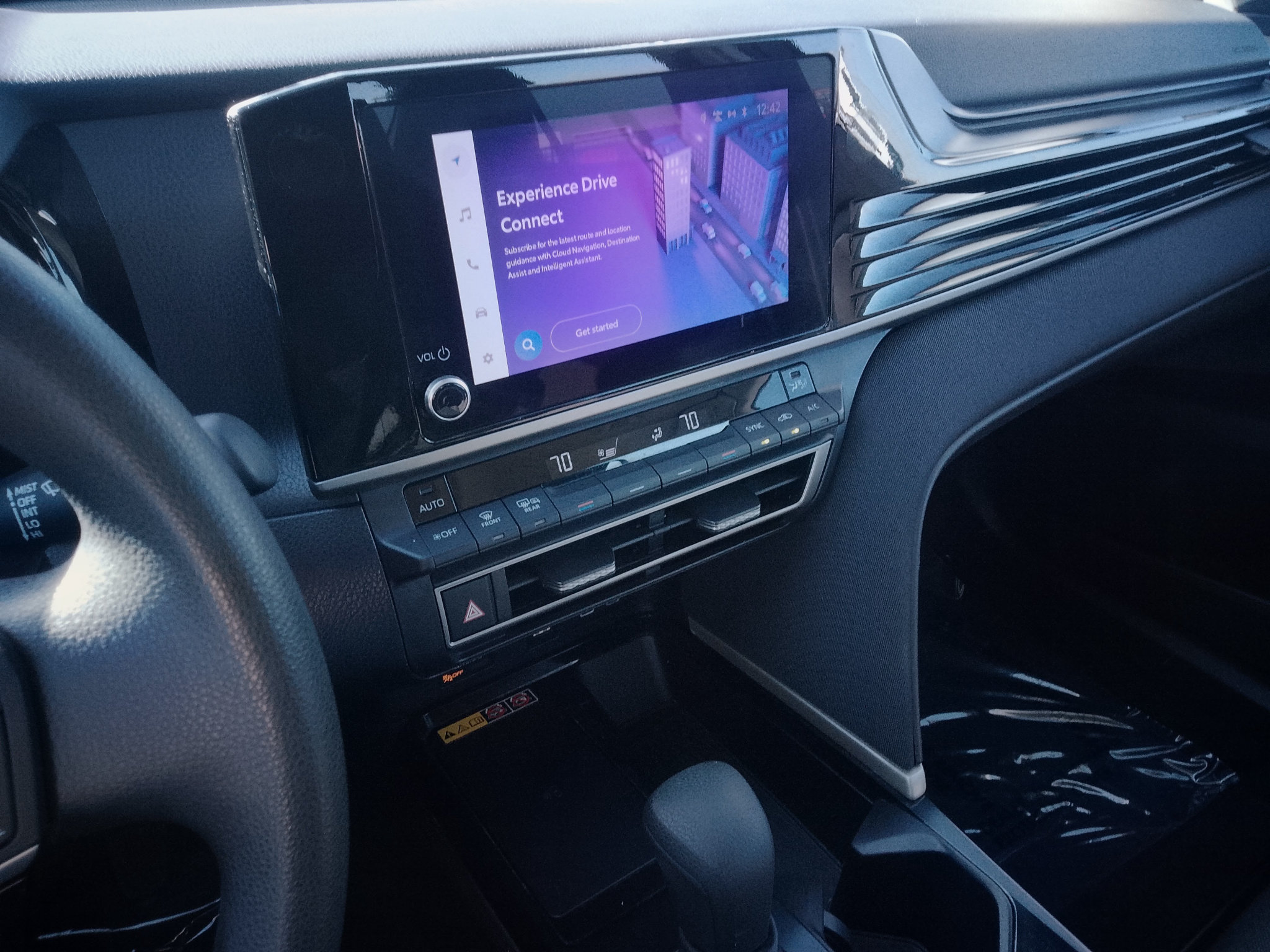 Used 2025 Toyota Camry LE FWD image 17