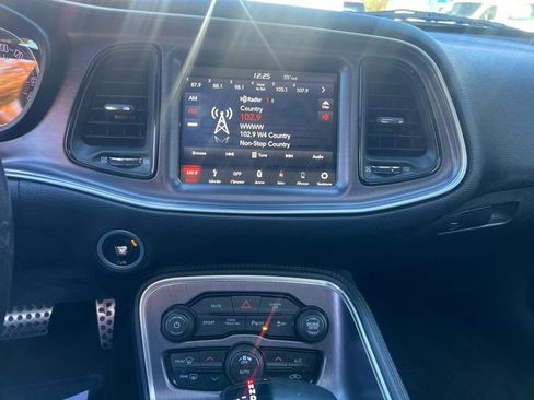 Used 2018 Dodge Challenger R/T Scat Pack w/ Driver Convenience Group image 14