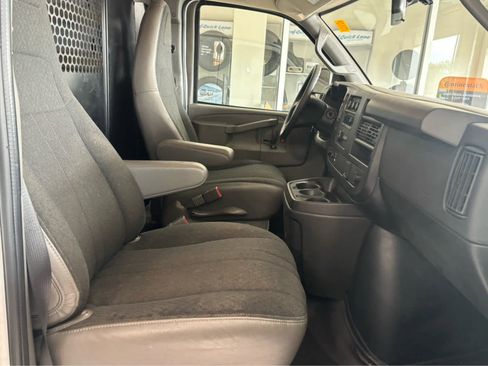 Used 2024 Chevrolet Express 2500 w/ Driver Convenience Package RWD image 27