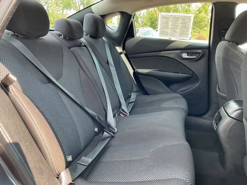 Used 2015 Dodge Dart SXT FWD image 32