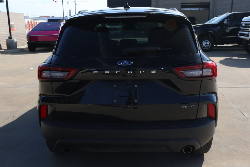Used 2025 Ford Escape ST-Line AWD/4WD image 6