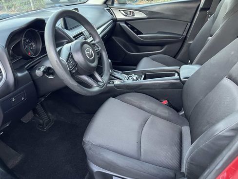 Used 2017 MAZDA MAZDA3 Sport FWD image 8