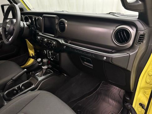 Certified 2023 Jeep Wrangler Unlimited w/ Sun & Screen Package image 18