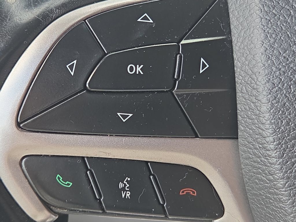 Certified 2019 Jeep Grand Cherokee Limited AWD/4WD image 30