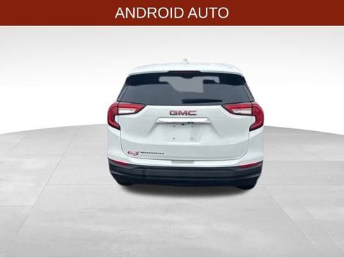 Used 2024 GMC Terrain SLE image 6