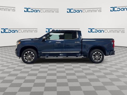 Used 2023 Chevrolet Silverado 1500 High Country w/ Z71 Off-Road Package AWD/4WD image 5