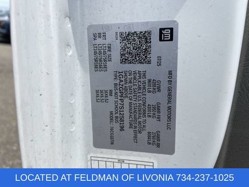 Used 2025 Chevrolet Express 3500 LT w/ LT Preferred Equipment Group RWD image 30