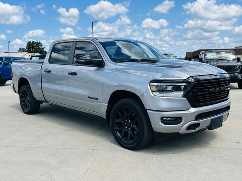 Used 2023 RAM 1500 Laramie AWD/4WD image 2