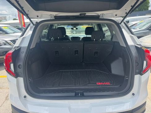 Used 2020 GMC Terrain SLE w/ Driver Convenience Package FWD image 15