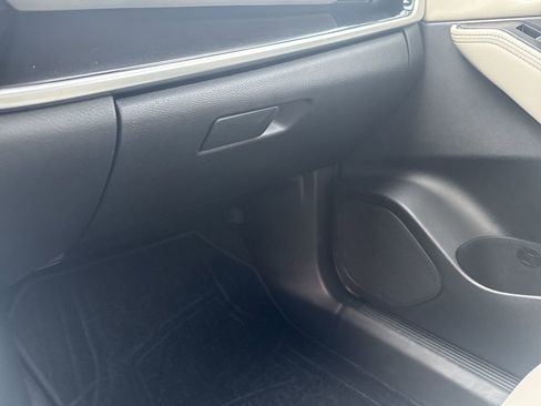 Used 2023 Nissan Rogue SL w/ SL Premium Package image 41