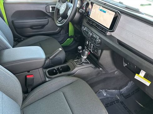 New 2026 Jeep Gladiator Sport AWD/4WD image 14