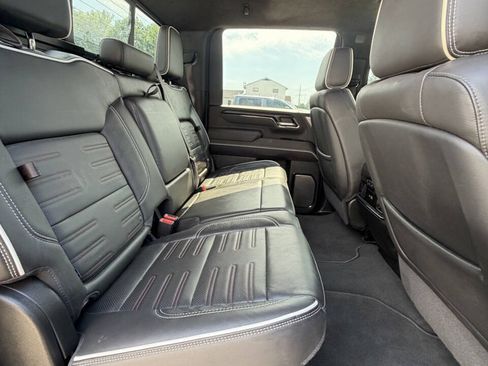 Used 2024 GMC Sierra 2500 AT4X AWD/4WD image 21