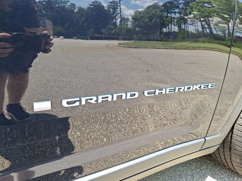 Used 2022 Jeep Grand Cherokee Limited 4xe AWD/4WD image 32
