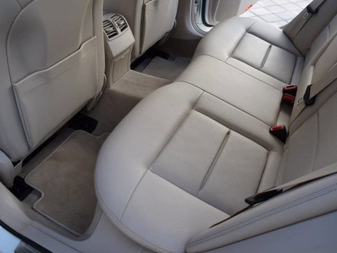 Used 2014 Mercedes-Benz E 350 Sedan image 45