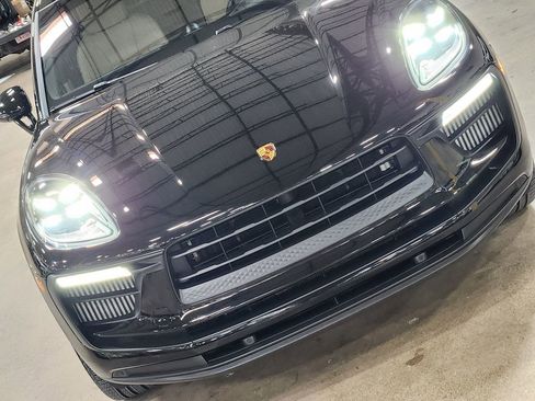 Used 2022 Porsche Macan S image 19