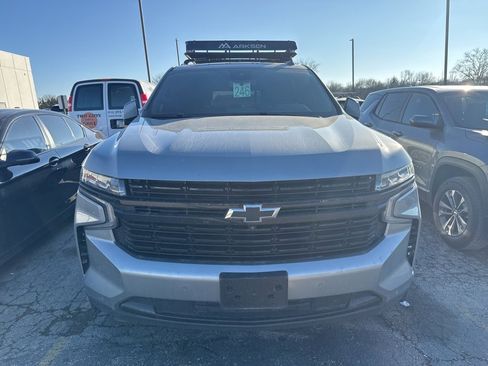 Certified 2023 Chevrolet Suburban RST w/ Luxury Package image 2