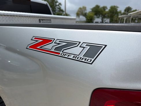 Used 2017 Chevrolet Silverado 1500 LTZ Z71 w/ LTZ Plus Package AWD/4WD image 16